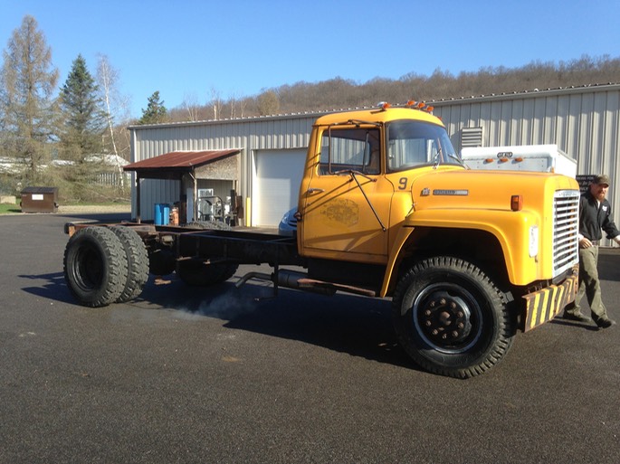 1976 IHC Loadstar Cab and Chassis
