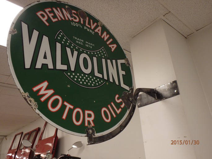 Valoline Sign