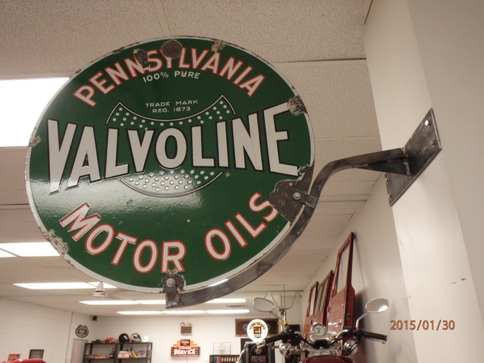 Valoline Sign
